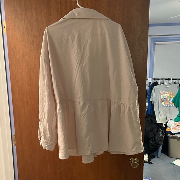 BloomChic Light Beige jacket - Picture 4 of 4